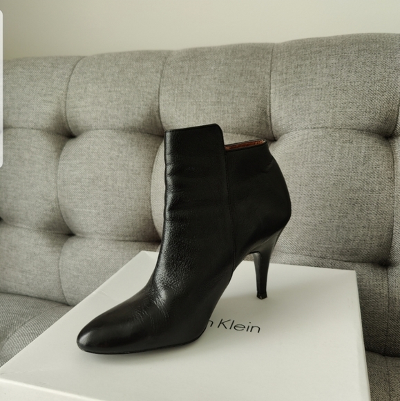 Calvin Klein boots - Picture 5 of 11